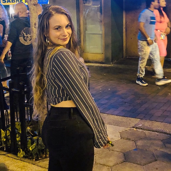 Meet your Posher, Brittany - Picture 1 of 1